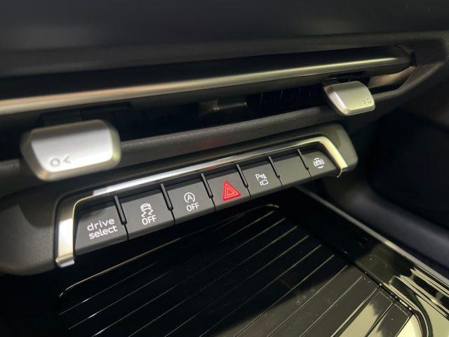AUDI Q3 Sportback 40 TDI quattro S tronic Identity Black
