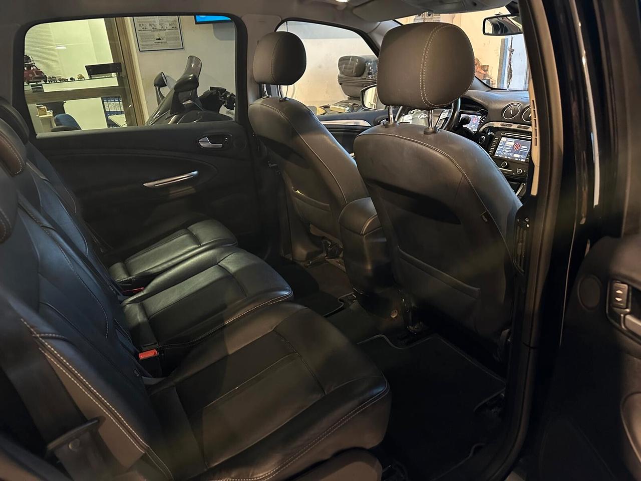 Ford S-Max 2.0 TDCi 163CV New Titanium