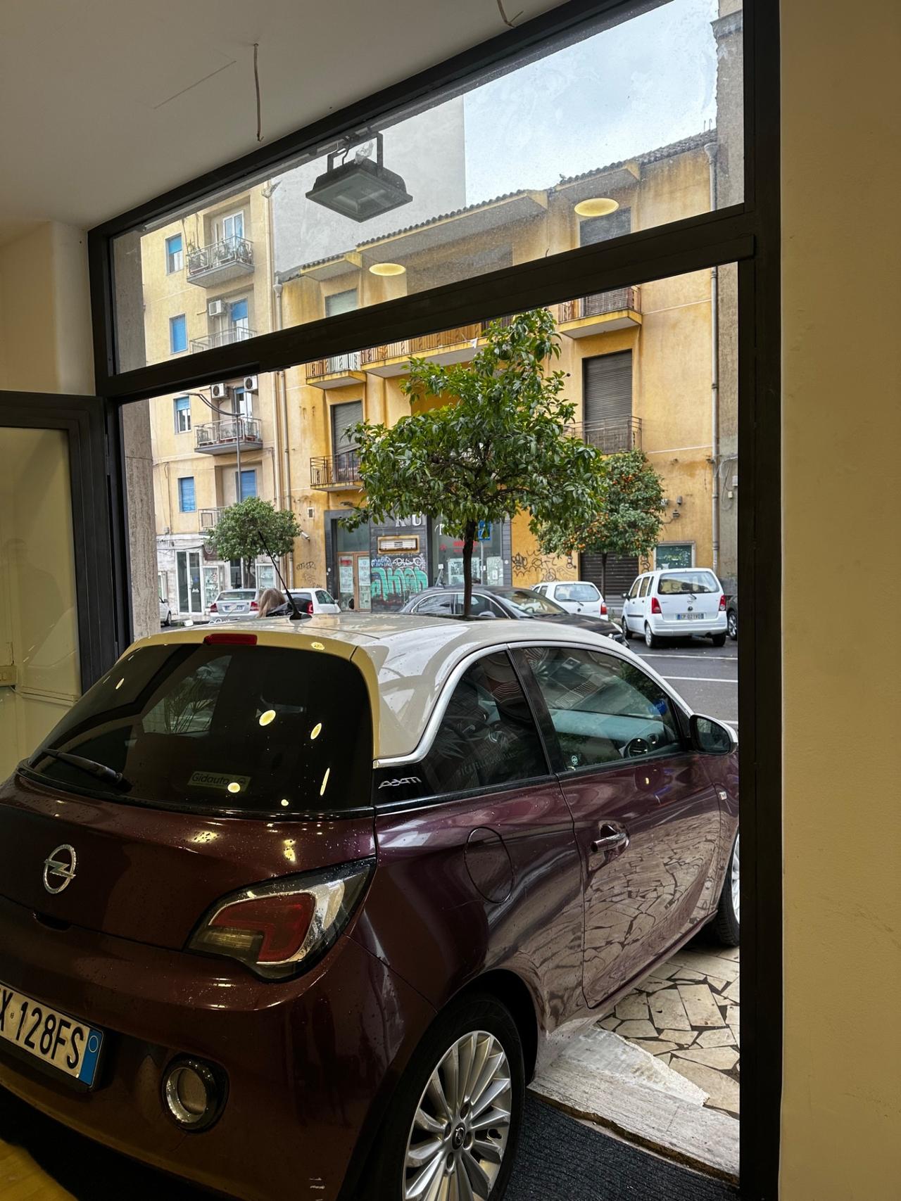 Opel Adam 1.2 70 CV