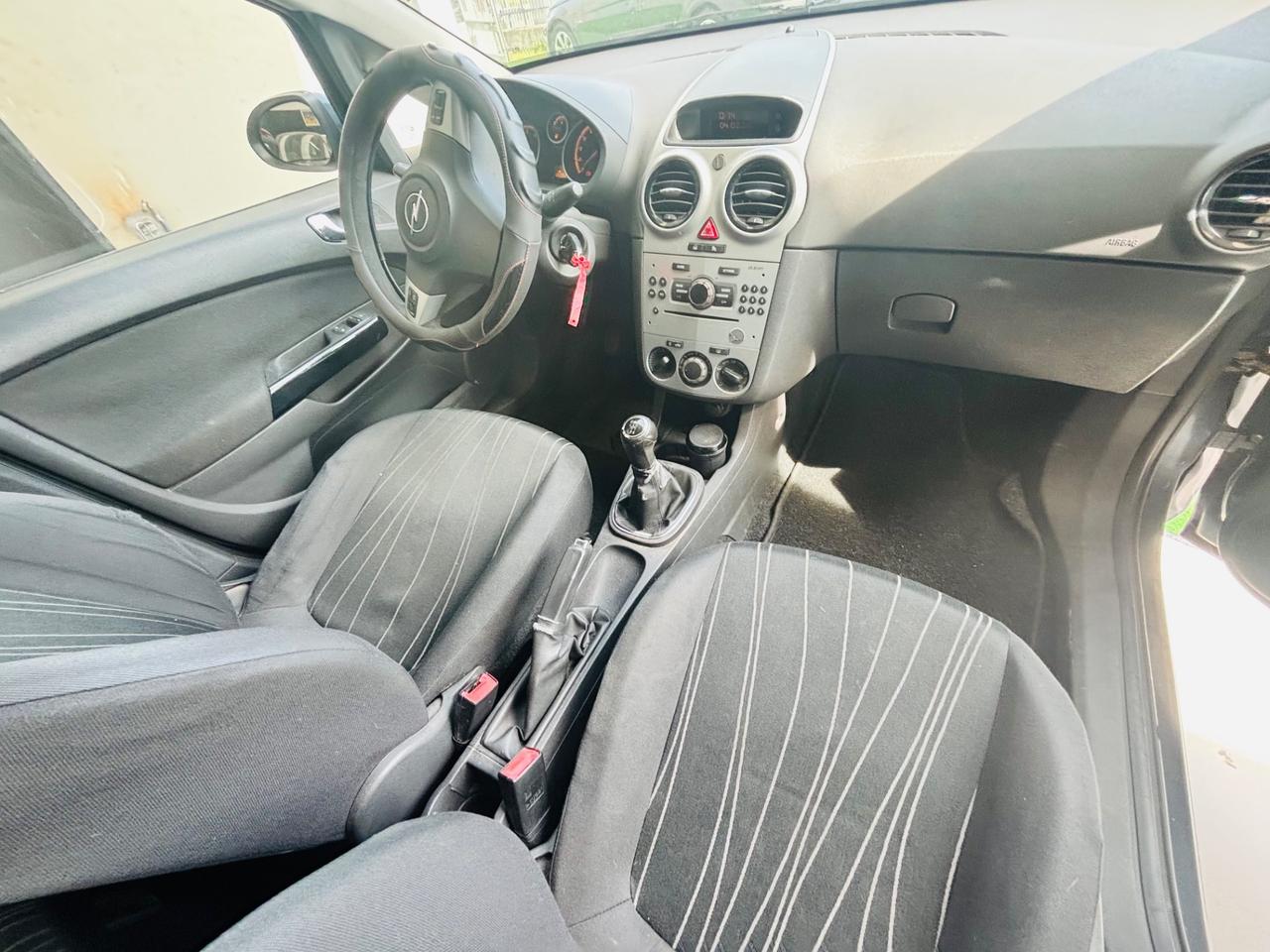 Opel Corsa 1.2 5 porte Enjoy