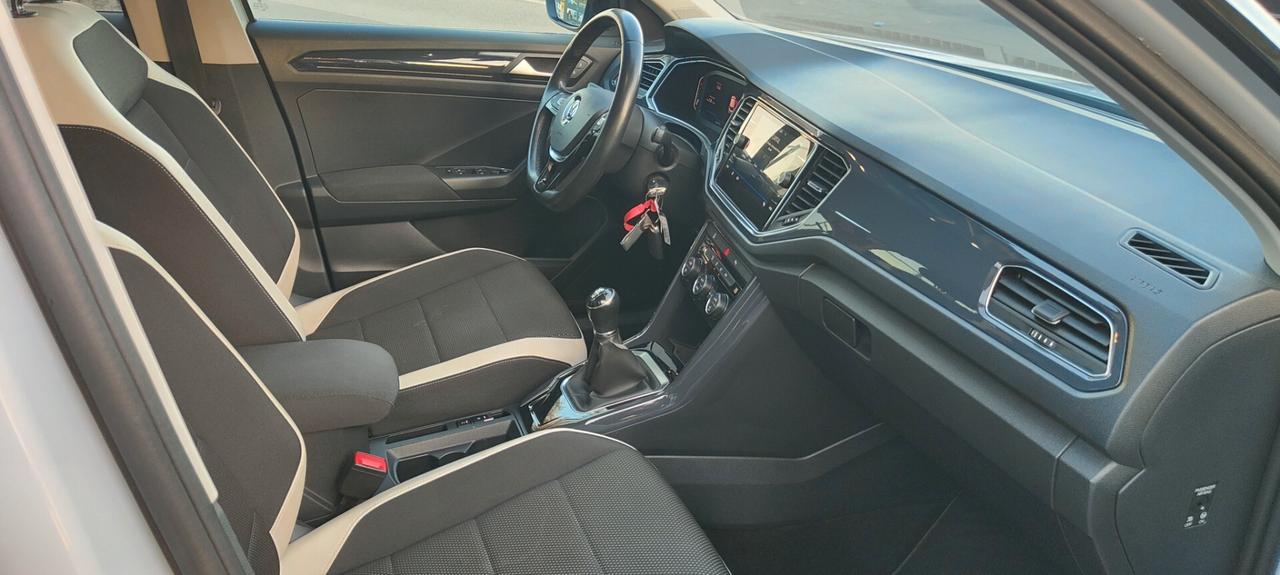 Volkswagen T-Roc T Roc 1.6 TDI Advance full optional