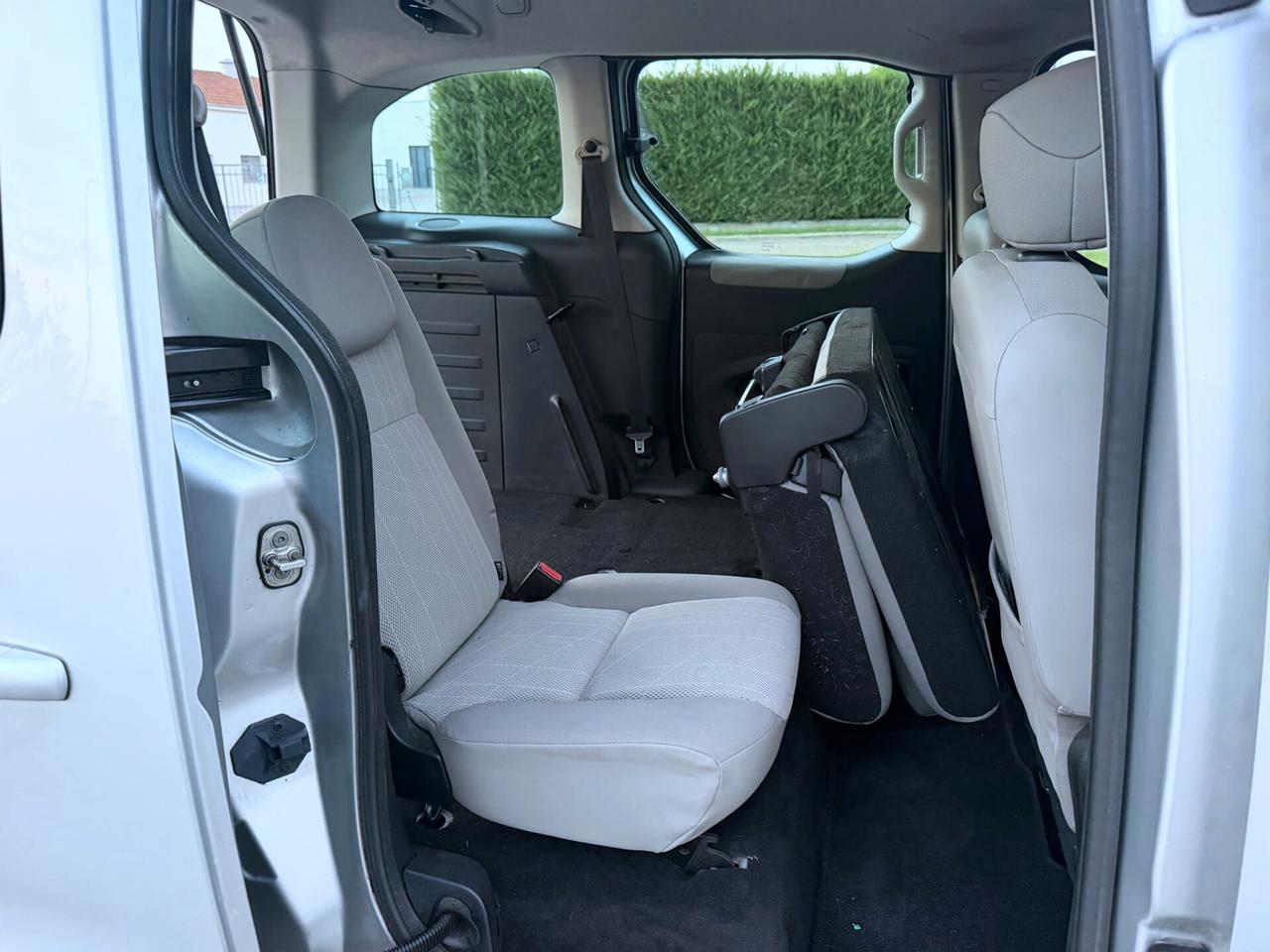 PEUGEOT PARTNER TEPEE 1.6 HDi 90CV FULL SPAZIOSA