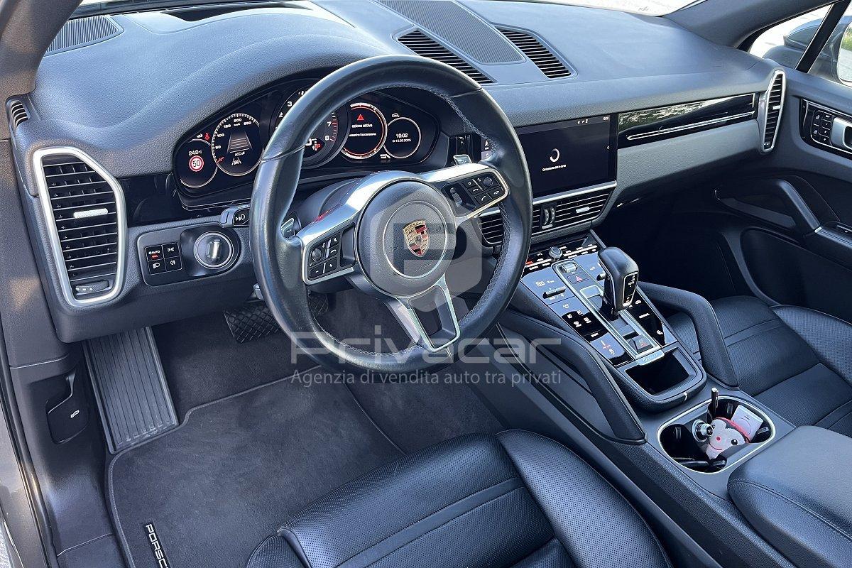 PORSCHE Cayenne 3.0 V6