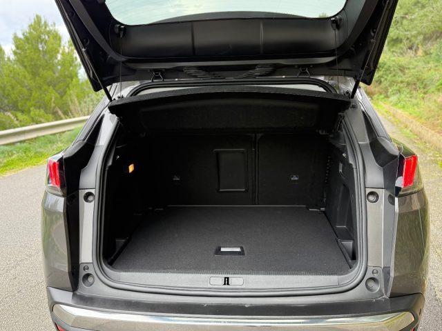 PEUGEOT 3008 BlueHDi 130 S&S EAT8 Allure