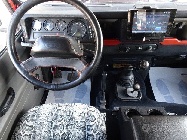 LAND ROVER Defender - 2000