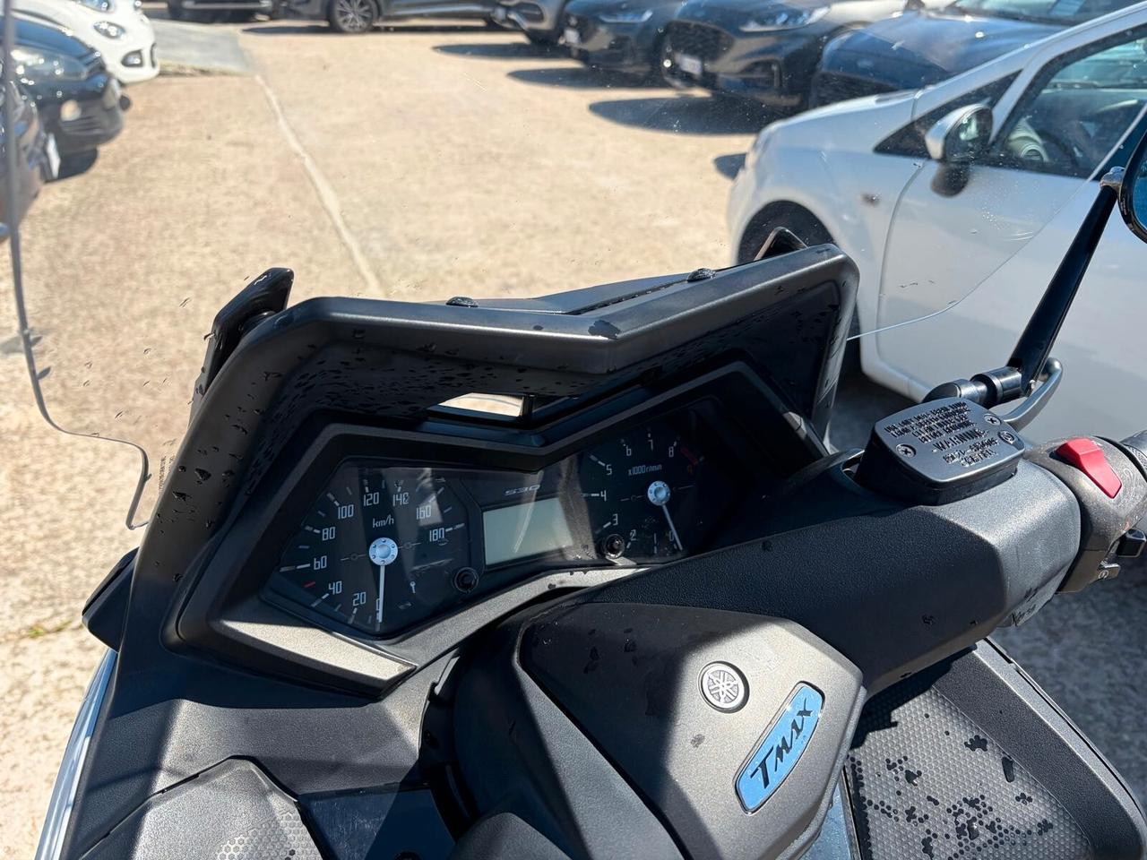 Yamaha T Max 530