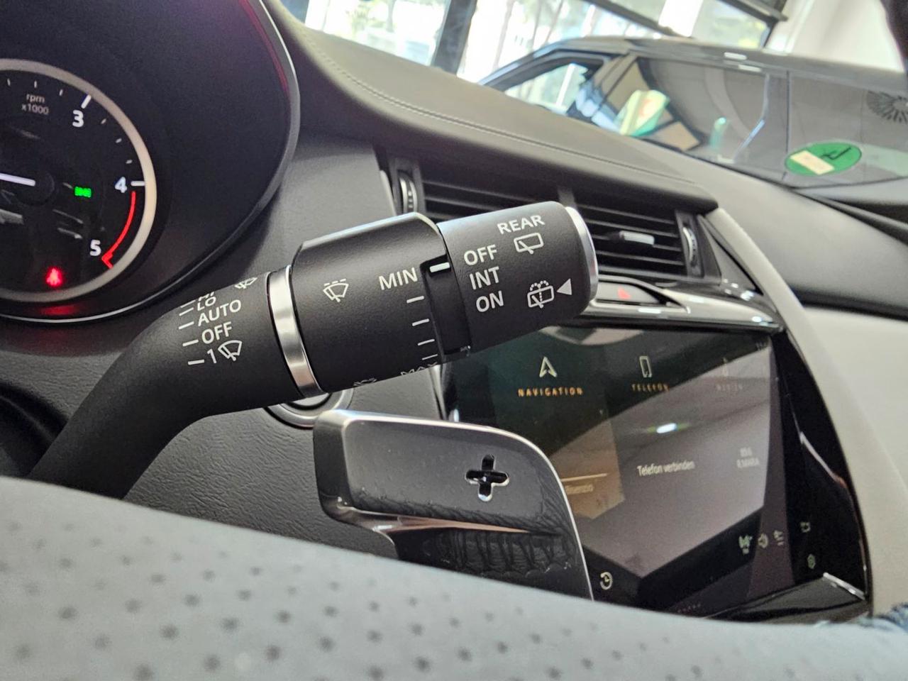 Jaguar E-Pace R-Dynamic SE Navi Camera Tetto C.20" LED BlackPack