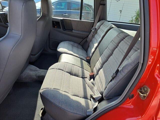 JEEP GRAND CHEROKEE ZJ 4.0 L6 4X4 -ASI TARGA ORO