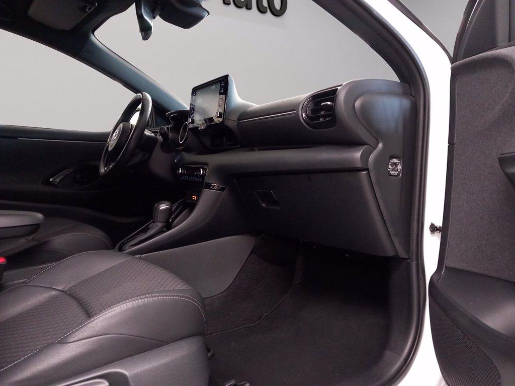 TOYOTA Yaris 1.5h style del 2022