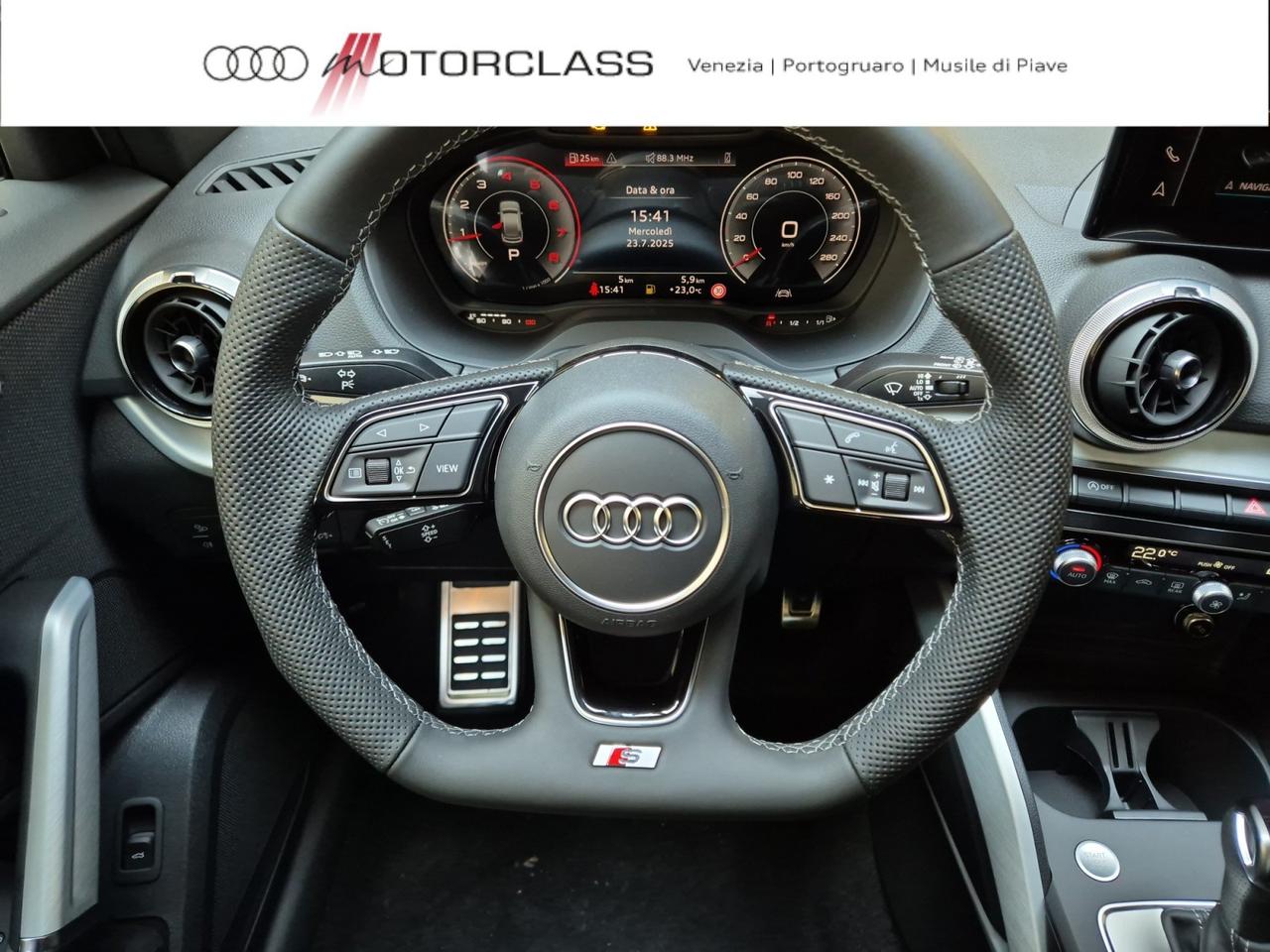 Audi Q2 40 2.0 tfsi identity black quattro s tronic