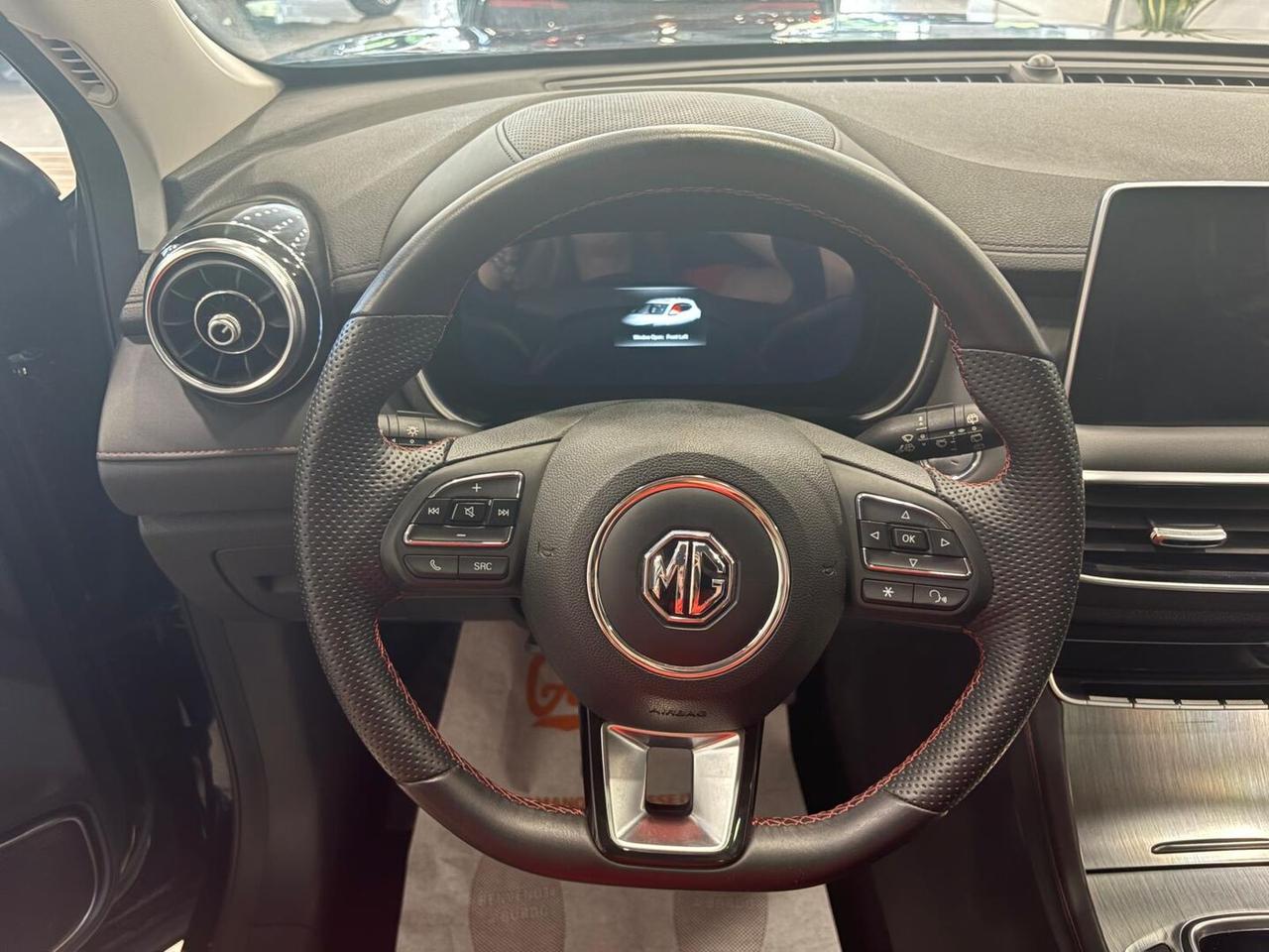 Mg HS 1.5 t Luxury auto