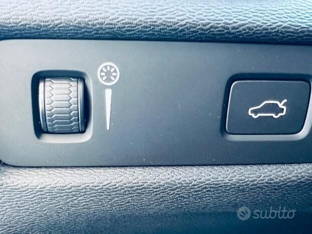 VOLVO V60 D3 Geartronic COCKPIT- CARPLAY