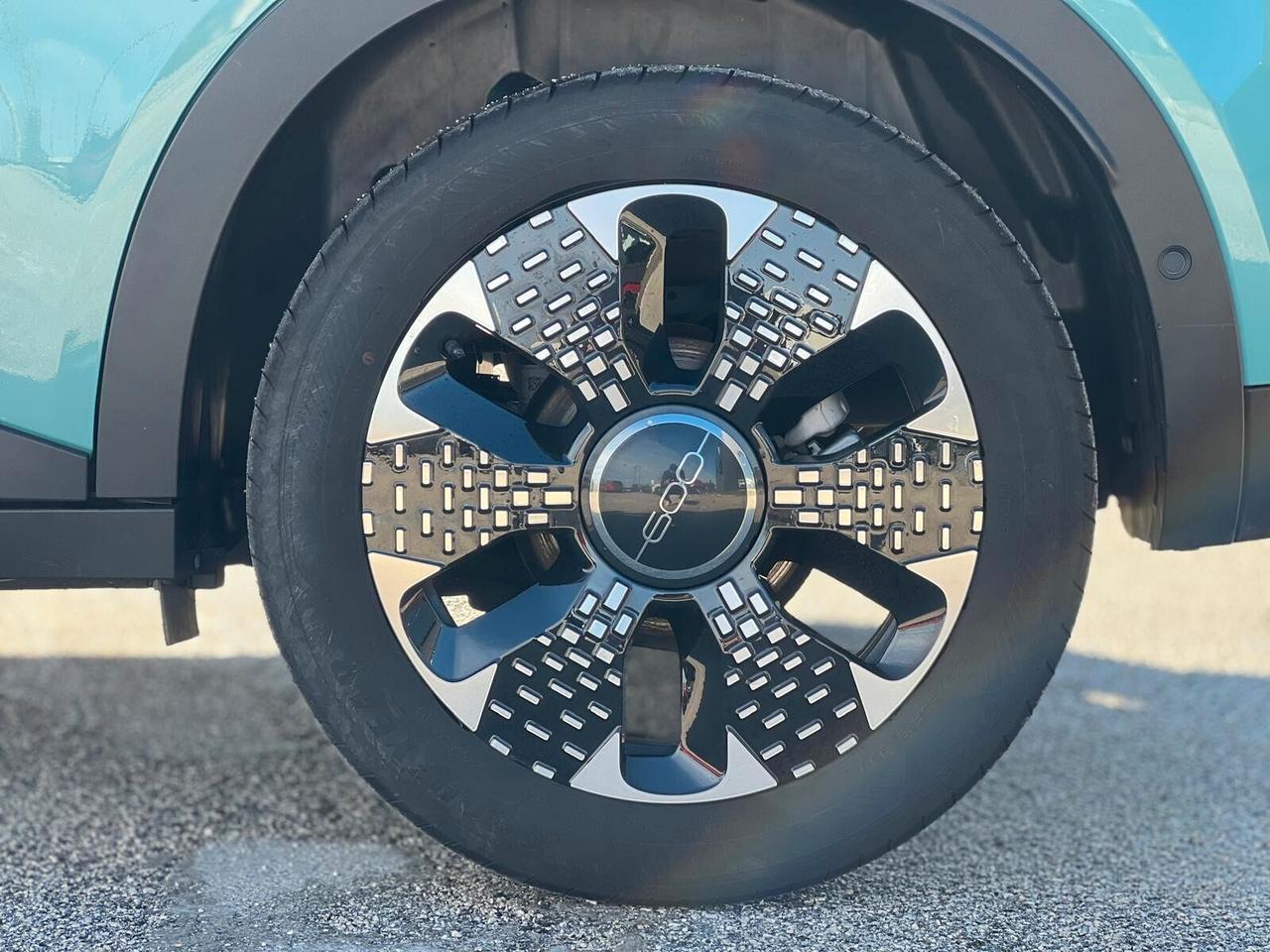 Fiat 600 Hybrid 110 CV DCT MHEV La Prima