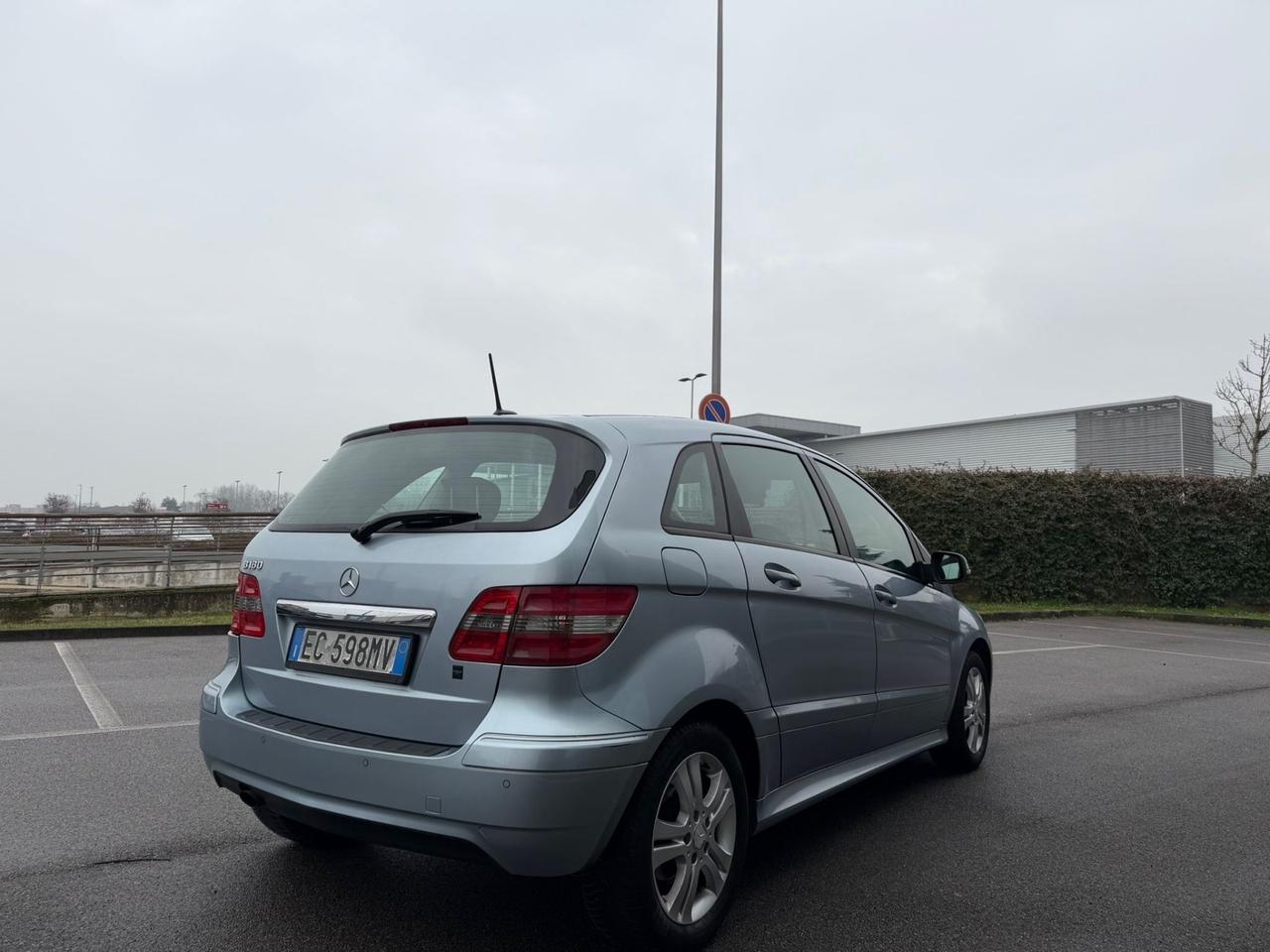 Mercedes-benz B 180 BlueEFFICIENCY Sport