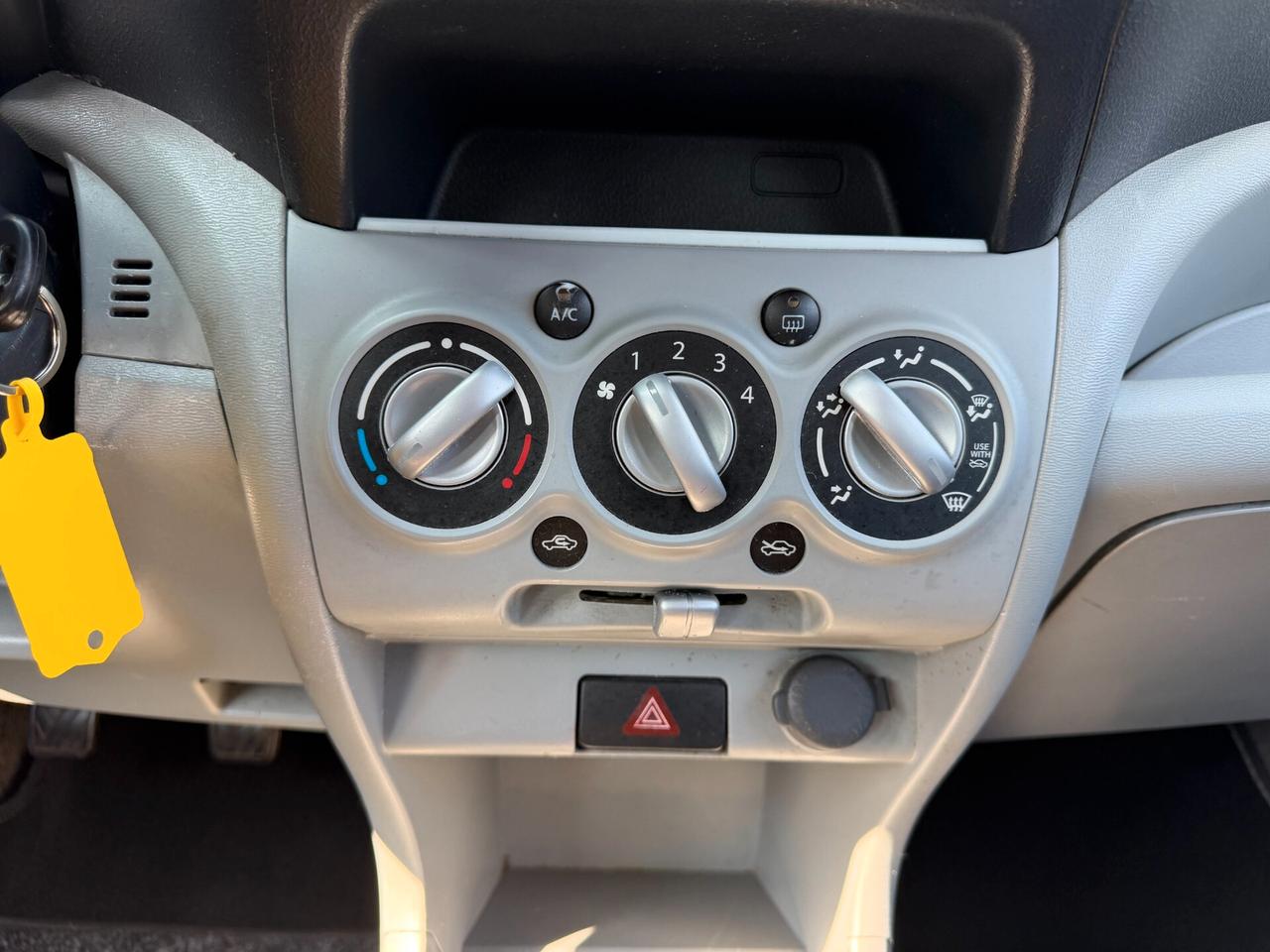 Nissan Pixo 1.0 5 porte Look