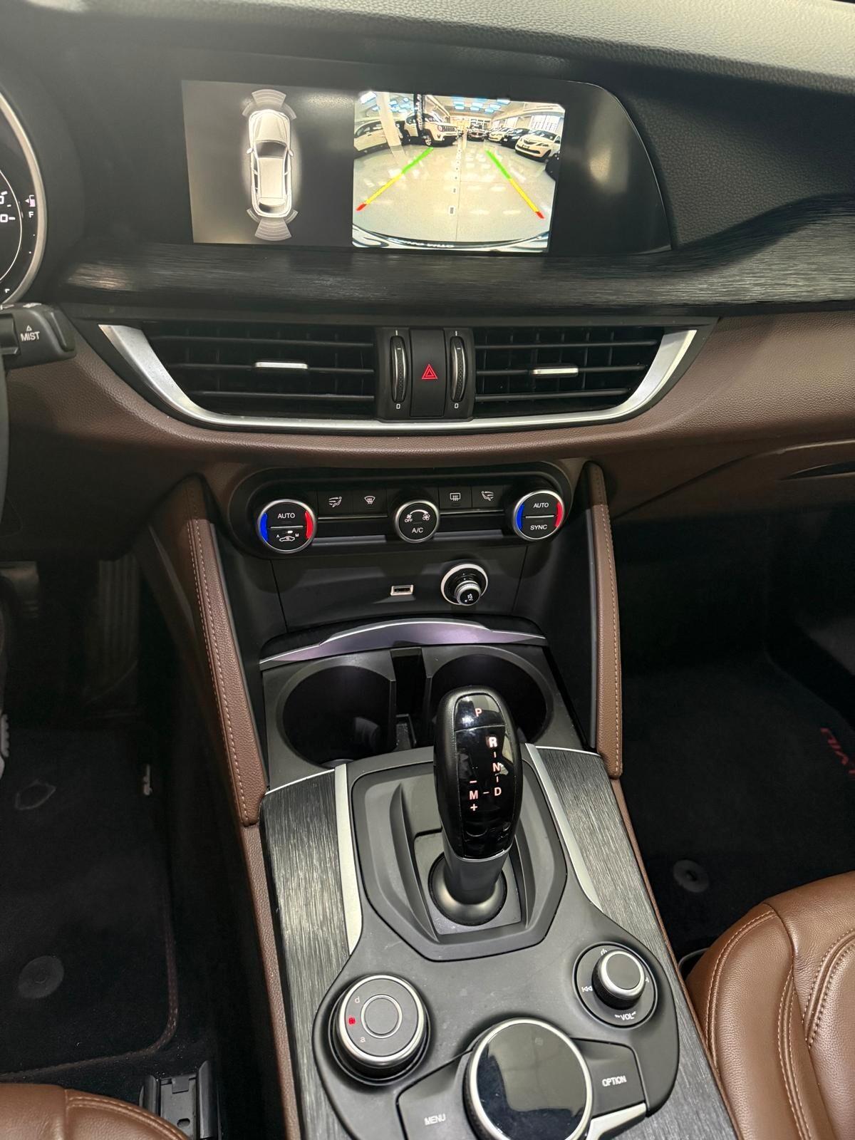 Alfa Romeo Stelvio 2.2 Turbodiesel 190 CV AT8 Q4 B-Tech