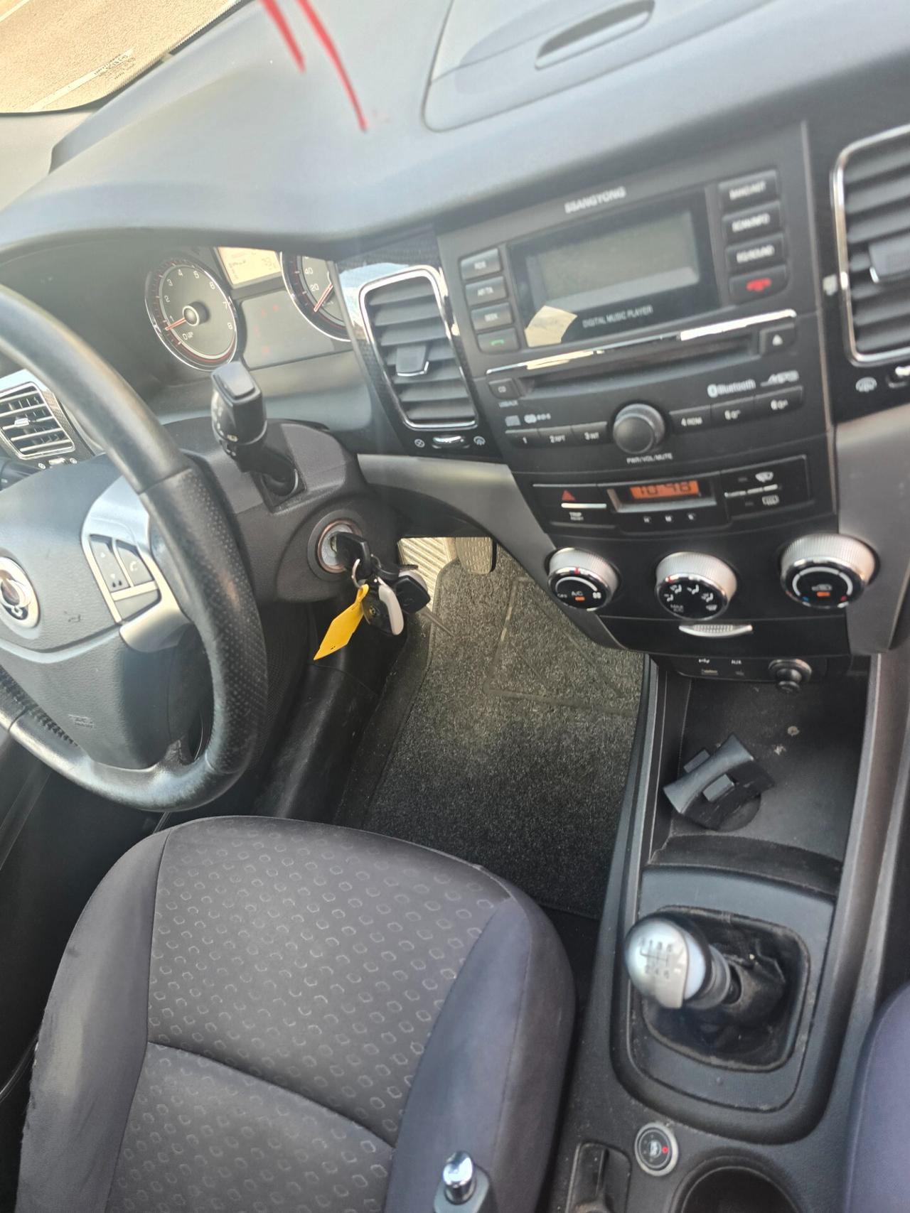 Ssangyong Korando 2.0 2WD MT GPL C