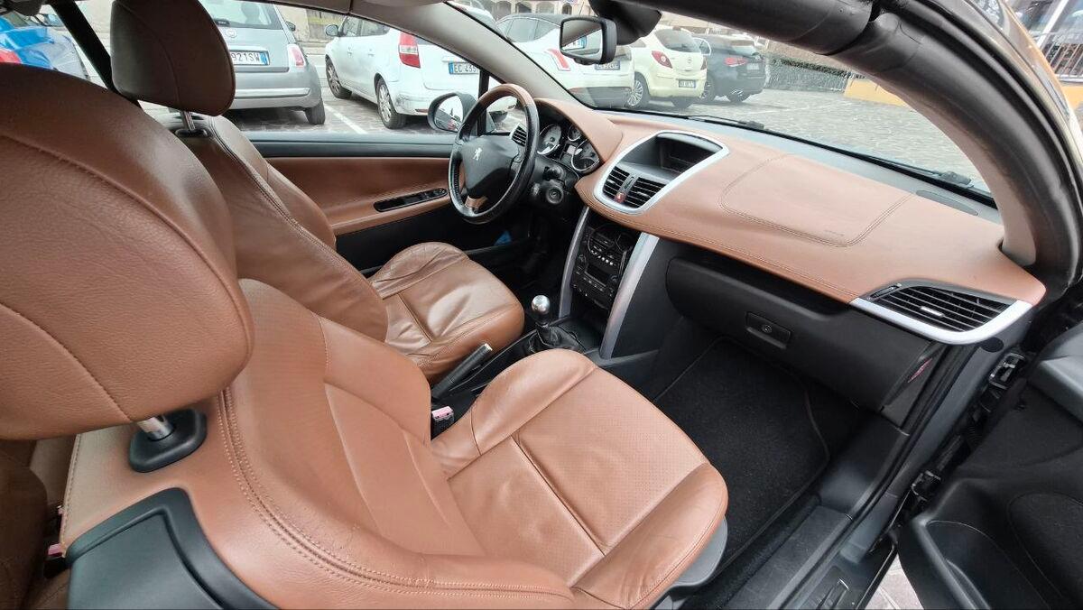 Peugeot 207 CC 207 CC 1.6 16v Roland Garros