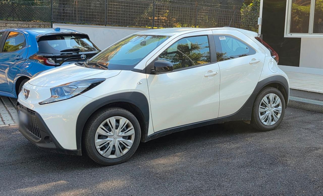 Toyota Aygo X 1.0 VVT-i 72 CV 5 porte Active Prezzo Promo con FINANZIAMENTO