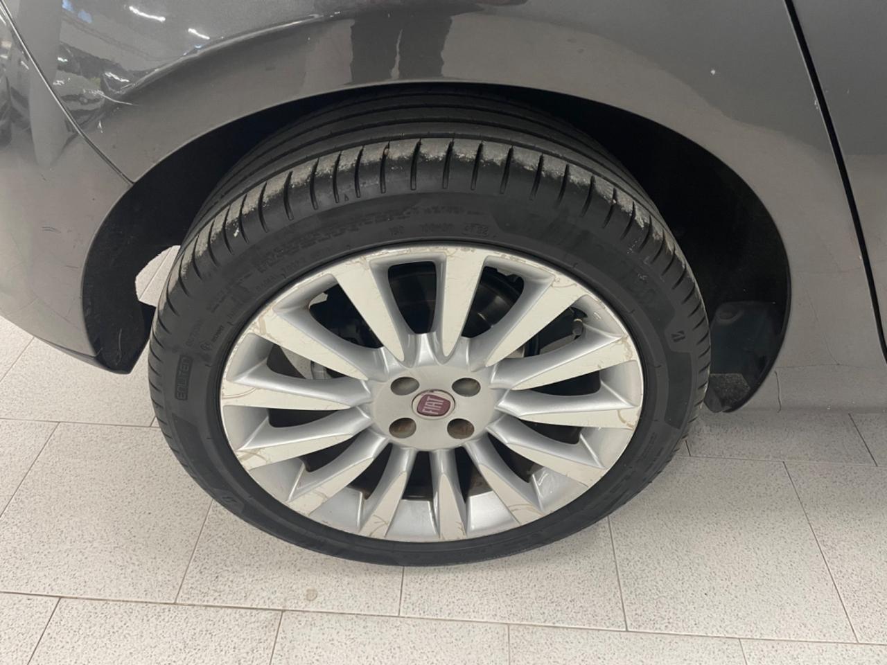 Fiat Bravo 1.6 MJT 120 CV DPF Emotion Perfetta !