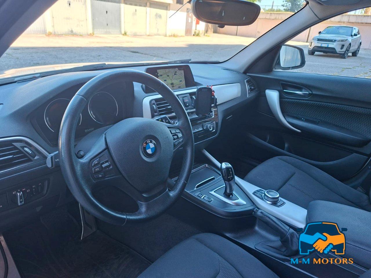 BMW 118 d Advantage 5p auto