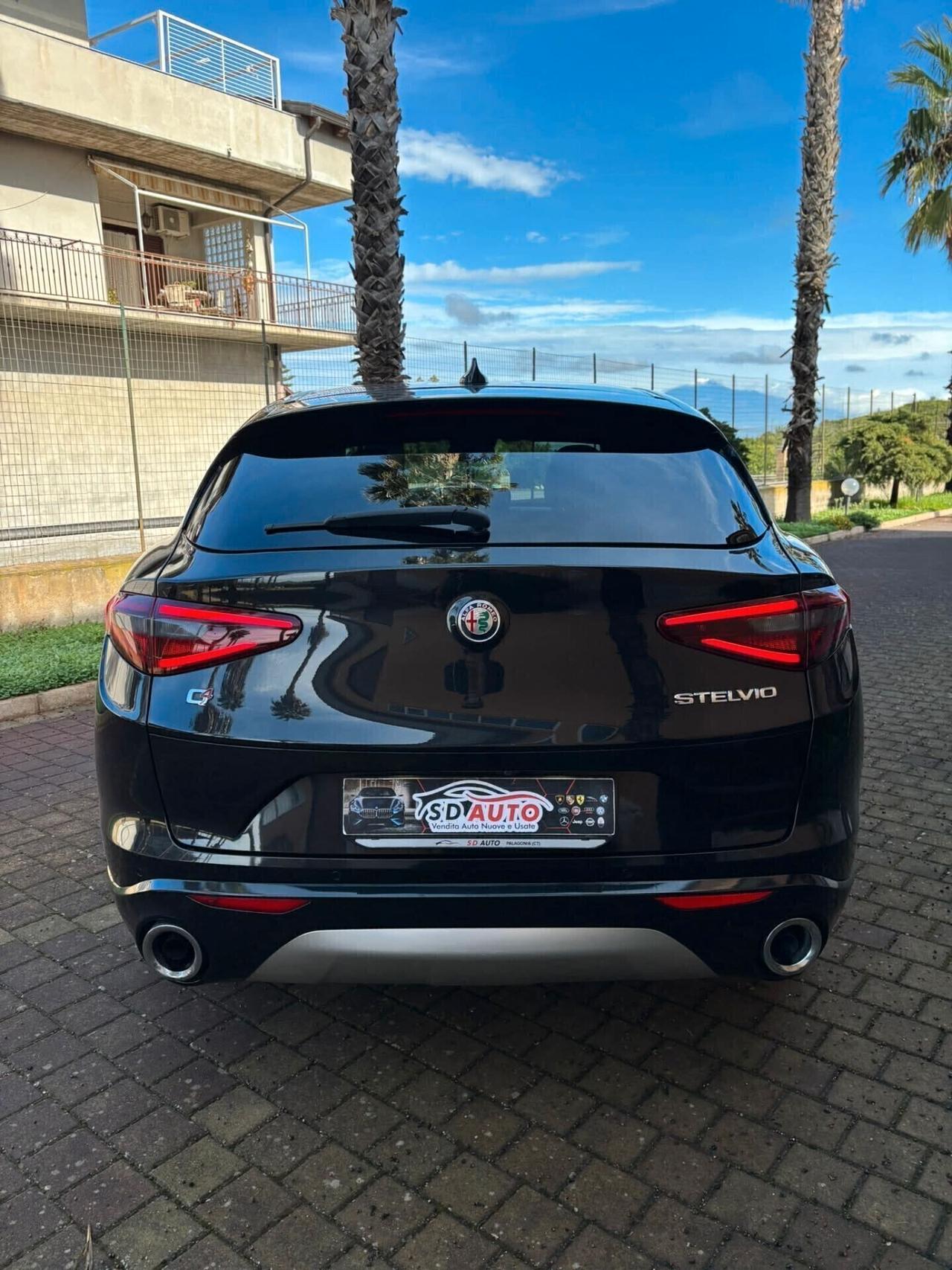 Alfa Romeo Stelvio 2.2 Turbodiesel 180 CV AT8 RWD Super/*-