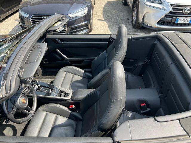PORSCHE 911 992 Carrera 4 Cabriolet