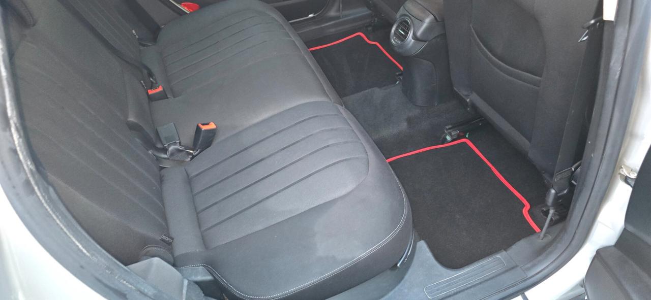 Lancia Delta 1.6 MJT DPF Silver