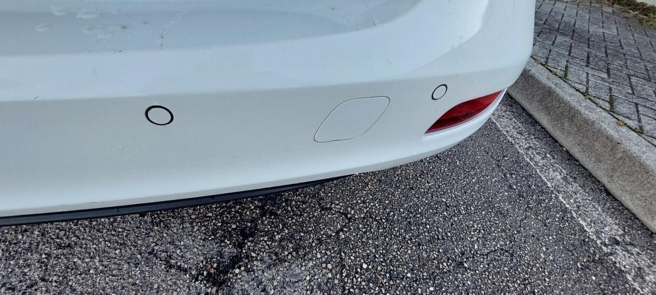 ZAFIRA 7 POSTI 1,6 METANO DI SERIE 150 CV COSMO NAVIGATORE SENSORI TELEFONO CRUISE CONTROL