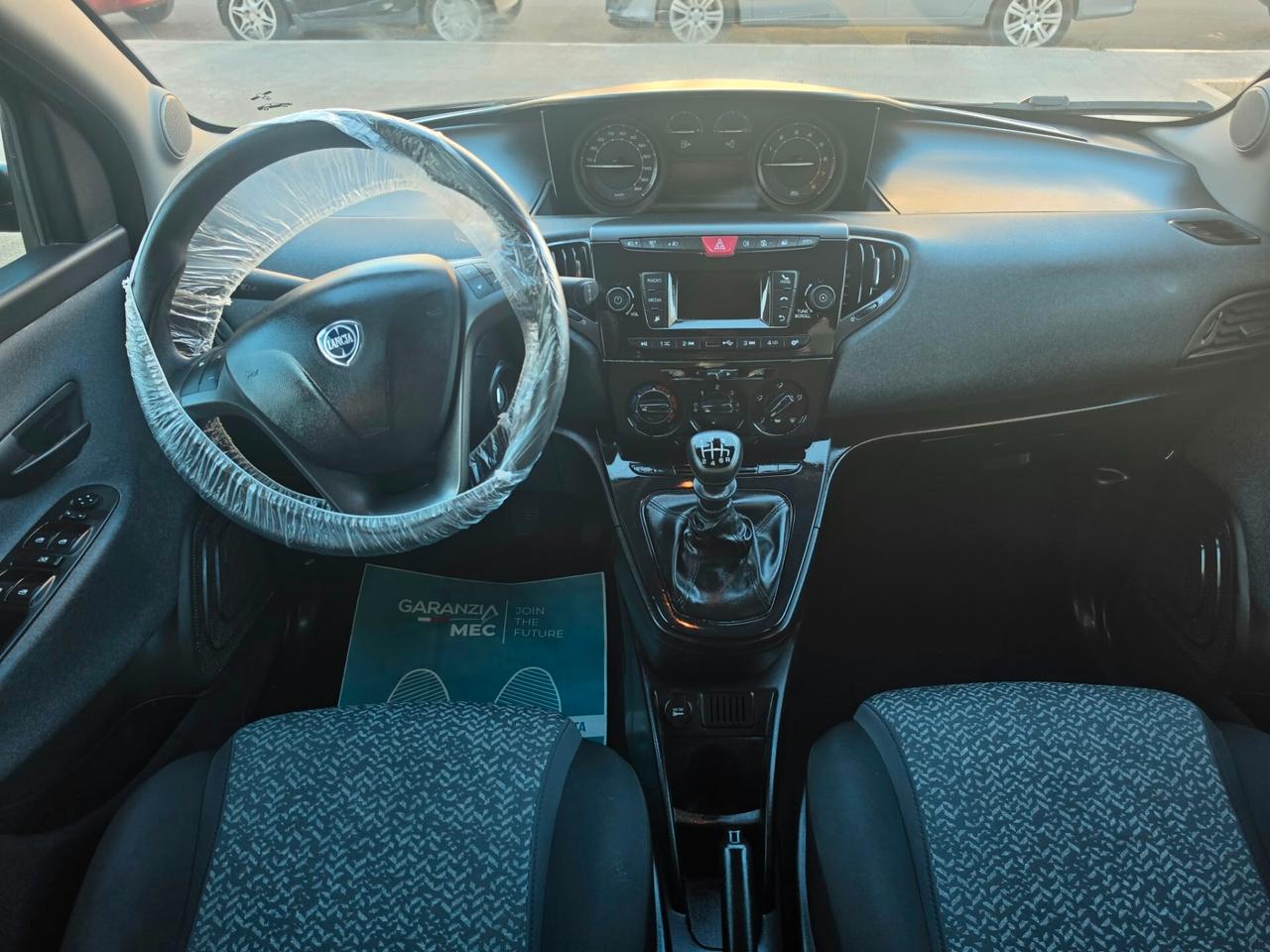 Ypsilon 1.0 FireFly 5 porte S&S Hybrid Silver