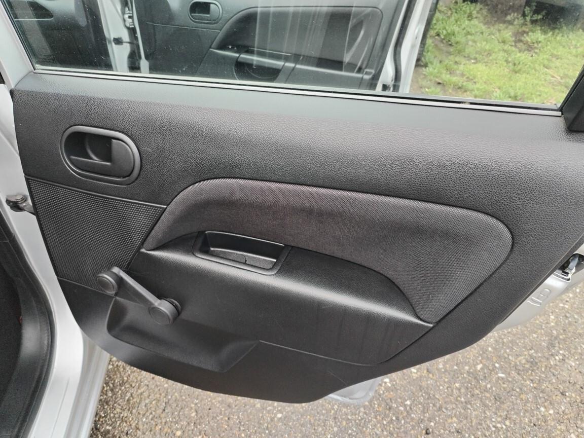 Ford Fiesta Fiesta 1.2 5p. 160000km 2007 distribuzione e tagliando fatto