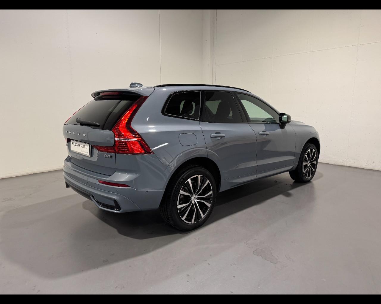 VOLVO XC60 B4 AWD GEARTRONIC ULTIMATE DARK