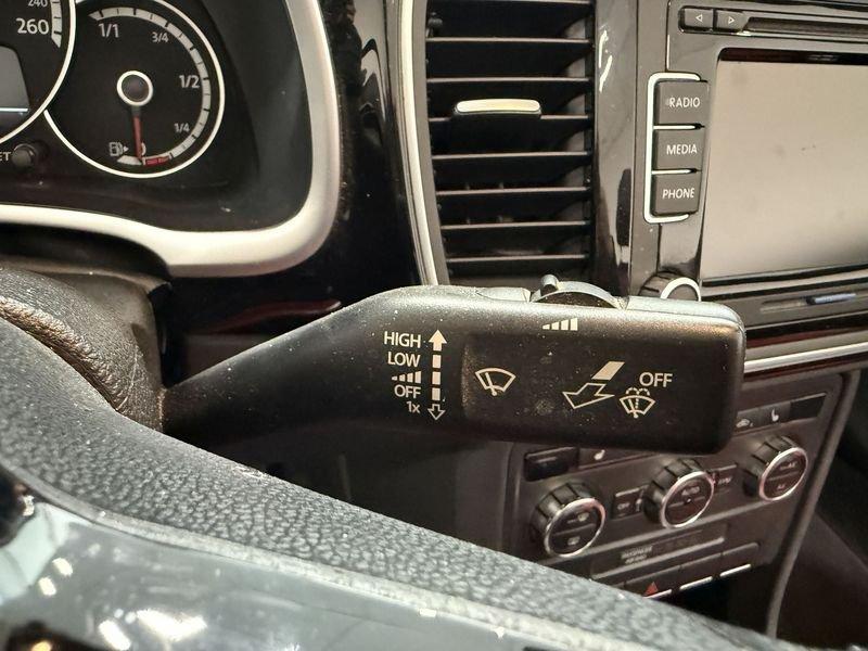 Volkswagen Maggiolino 1.6 TDI Design 50s