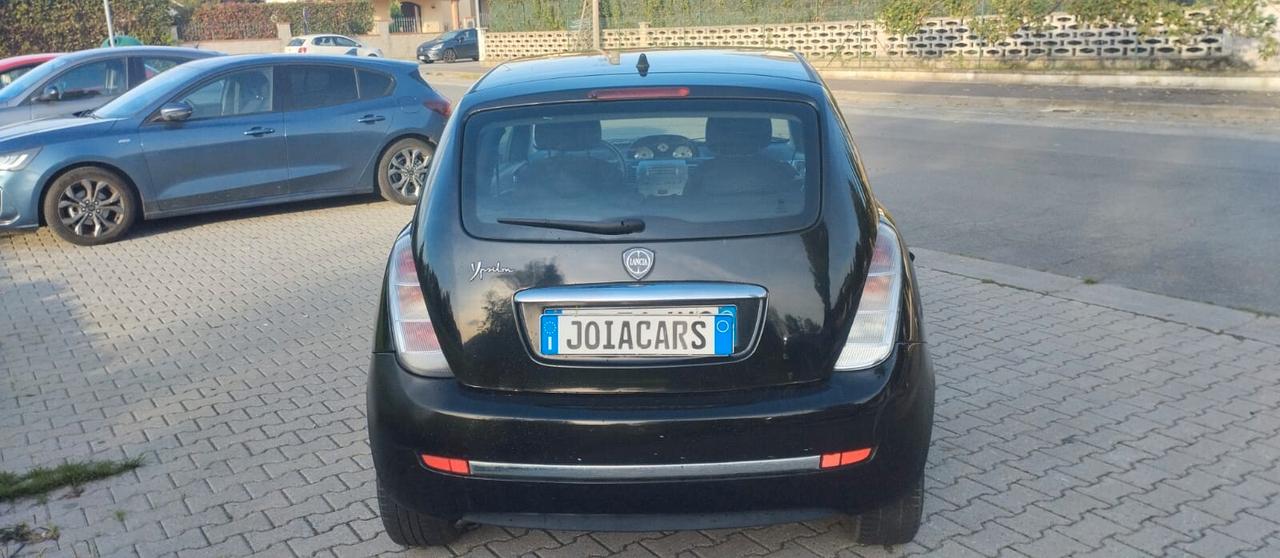 Lancia Ypsilon 1.4 Argento