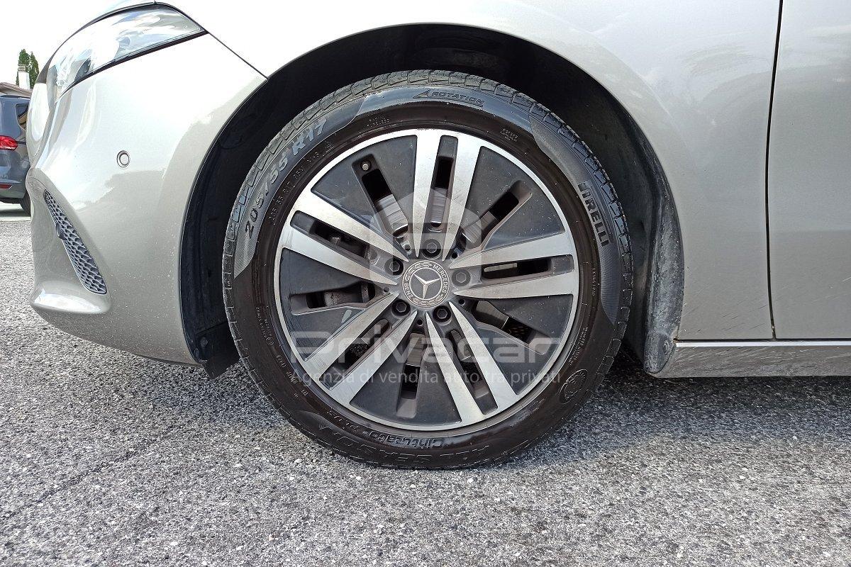 MERCEDES A 200 d Sport