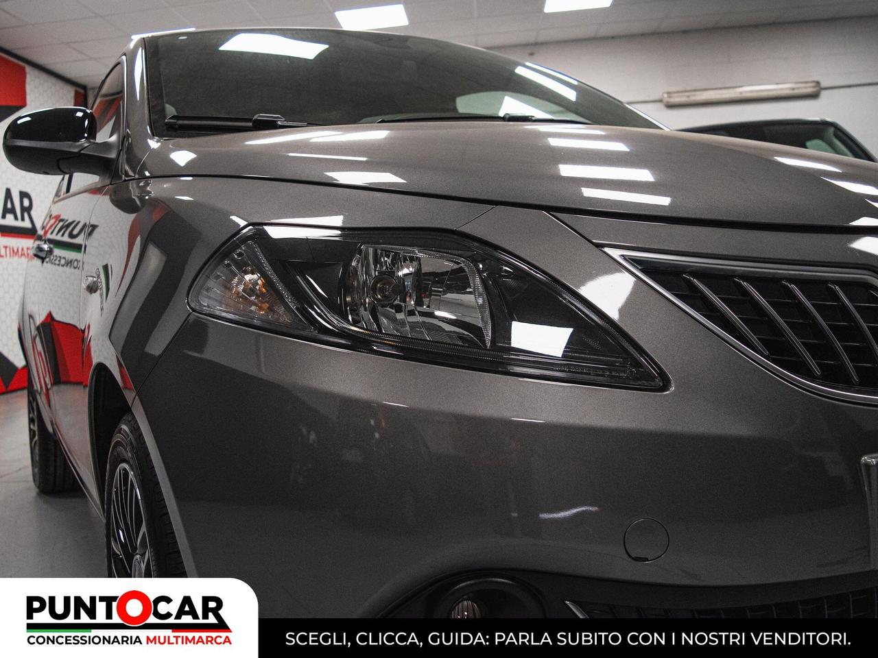 Lancia Ypsilon 1.0 FireFly 5 porte S&S Hybrid Platino