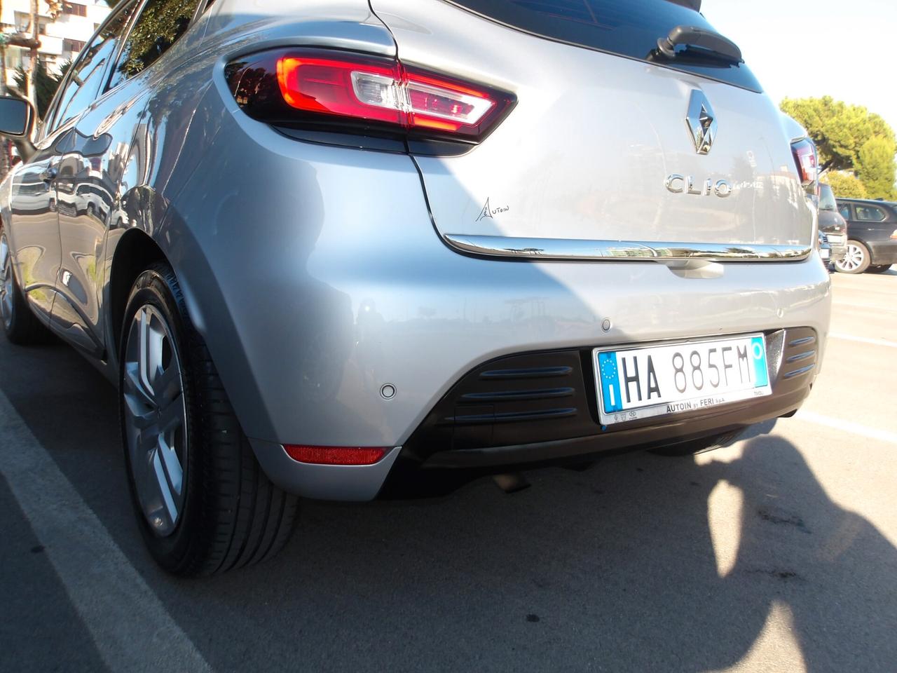 RENAULT CLIO 0.9 B/GPL(CASA MADRE)-MOSCHINO