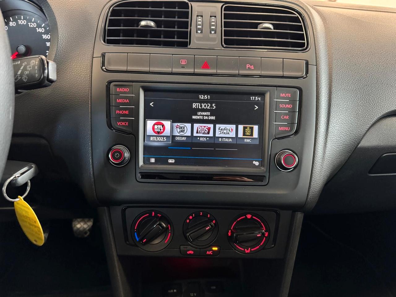 Volkswagen Polo 1.0 MPI BENZ 60CV 5P TRENDLINE 2016