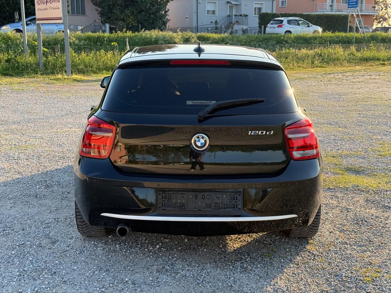 Bmw 120 120d 5p. Urban