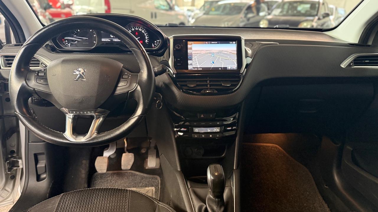 Peugeot 208 BlueHDi 100 5p. GT Line ICE White