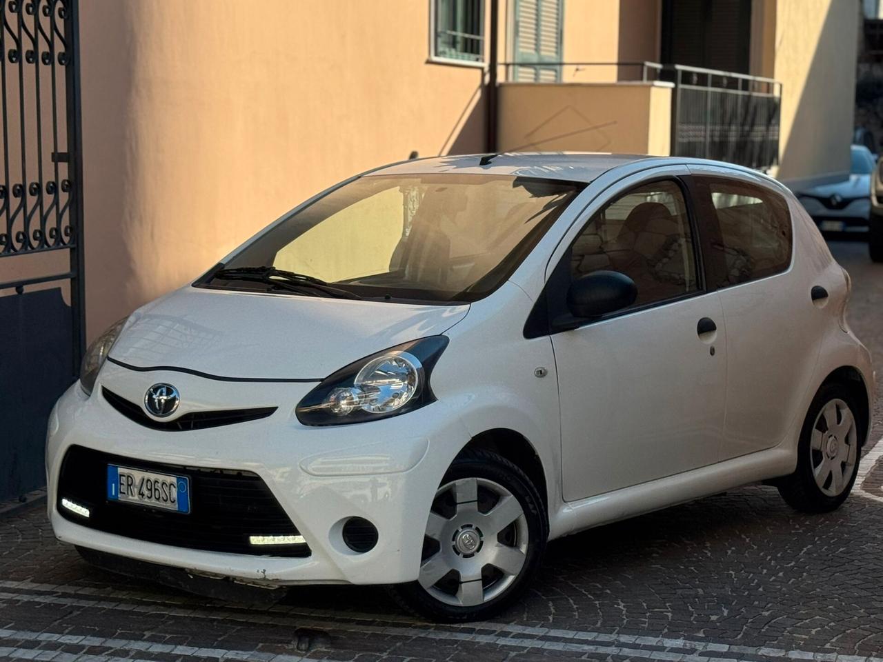 Toyota Aygo 1.0 12V VVT-i Orange Connect GPL