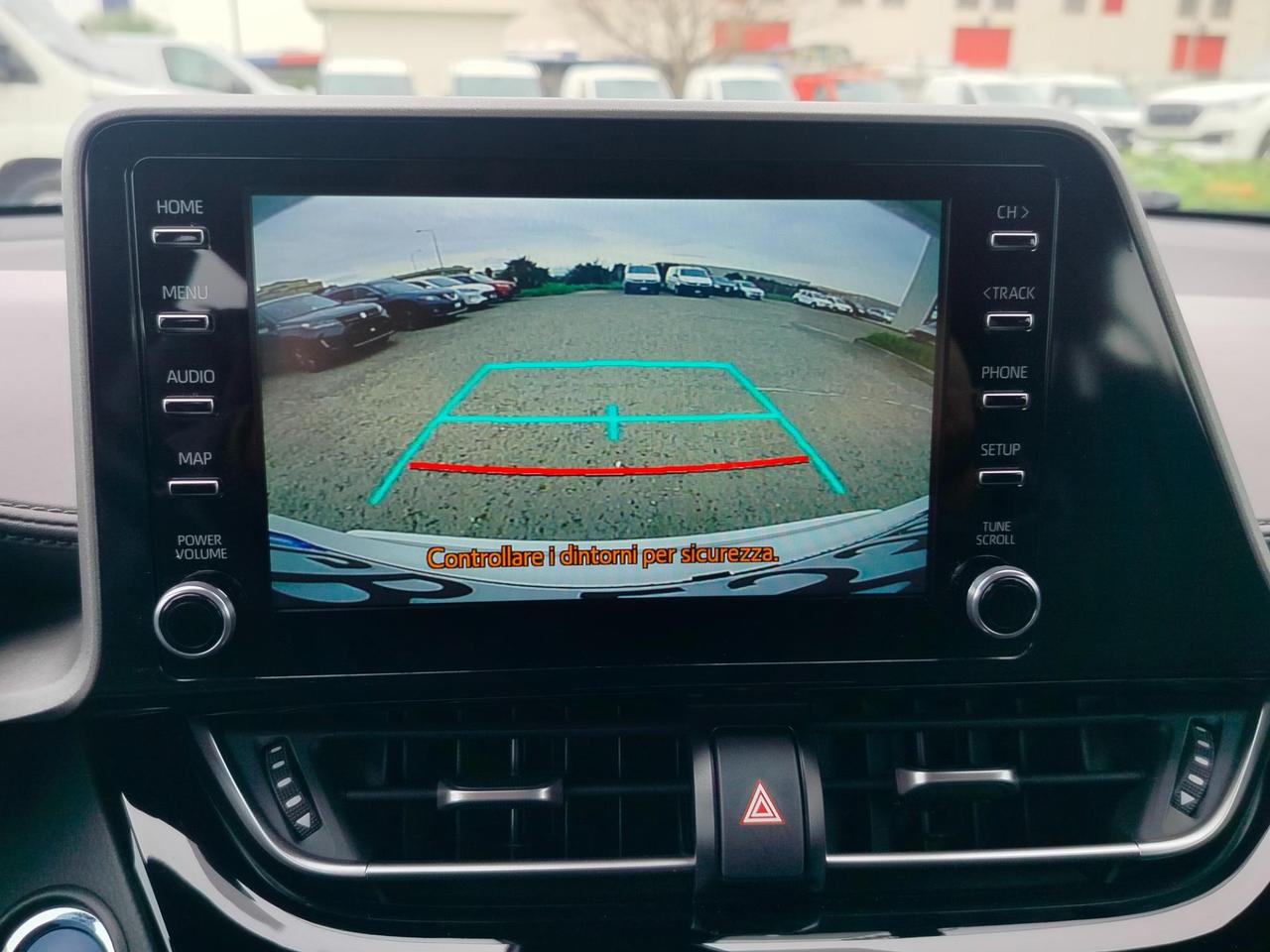 Toyota C-HR 1.8h Business e-cvt