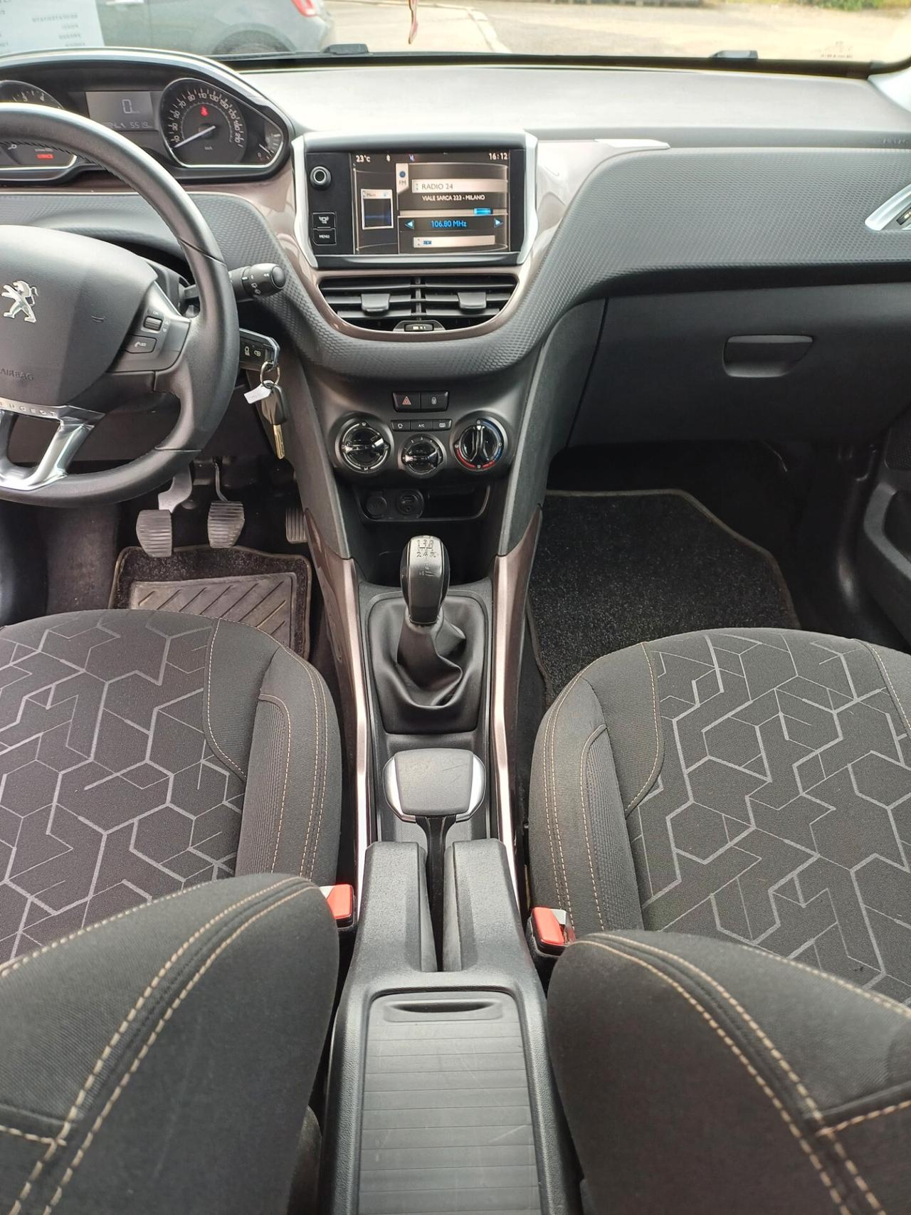 Peugeot 2008 1.2 VTi 82CV Access