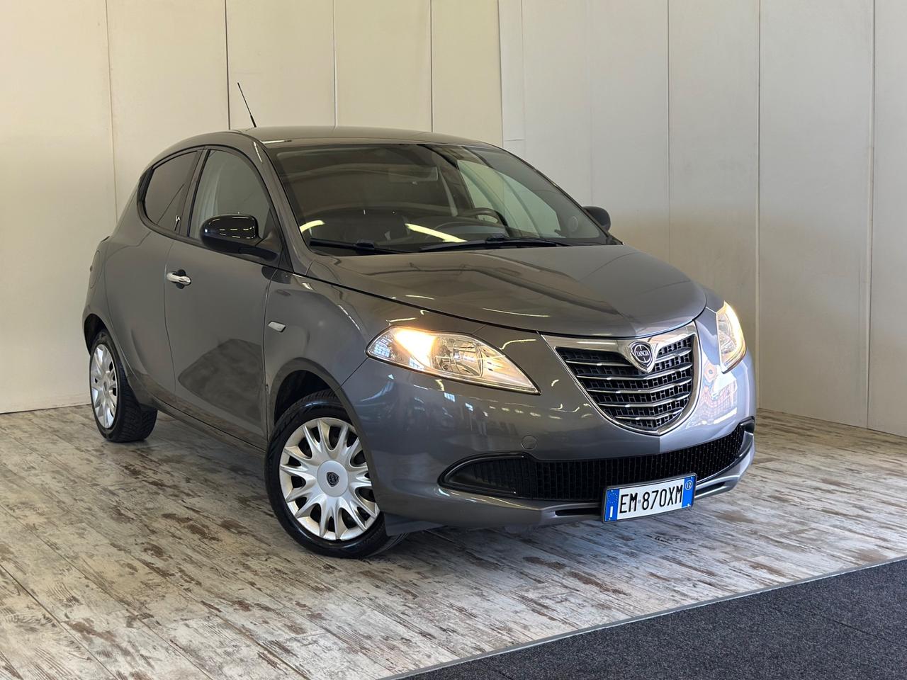 Lancia Ypsilon 1.2 Benzina 5 porte S&S Platinum Ok Neopatentati