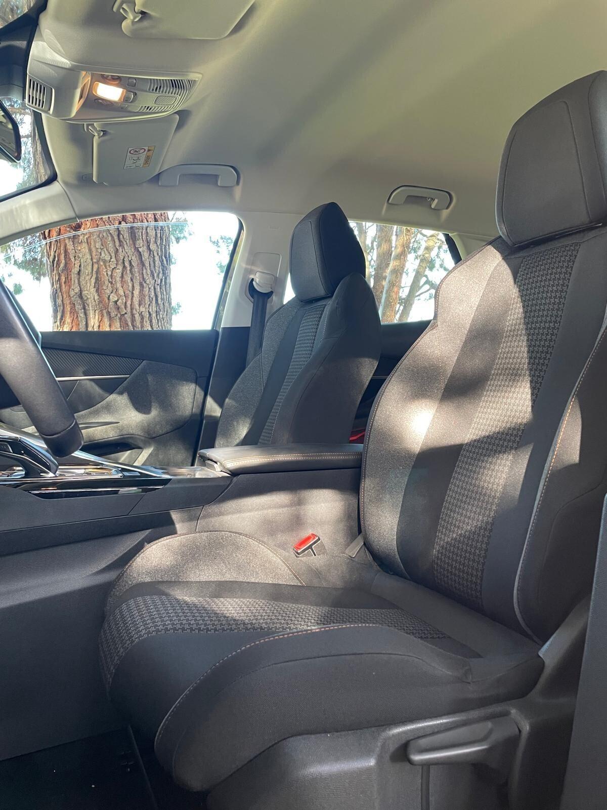 Peugeot 3008 BlueHDi 130 S&S EAT8 Allure