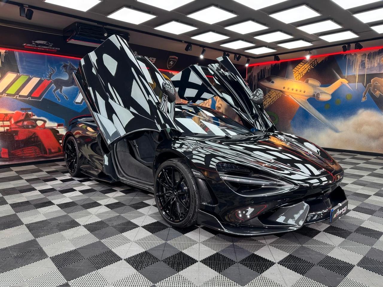 Mclaren 765LT N°37 di 765 (505)