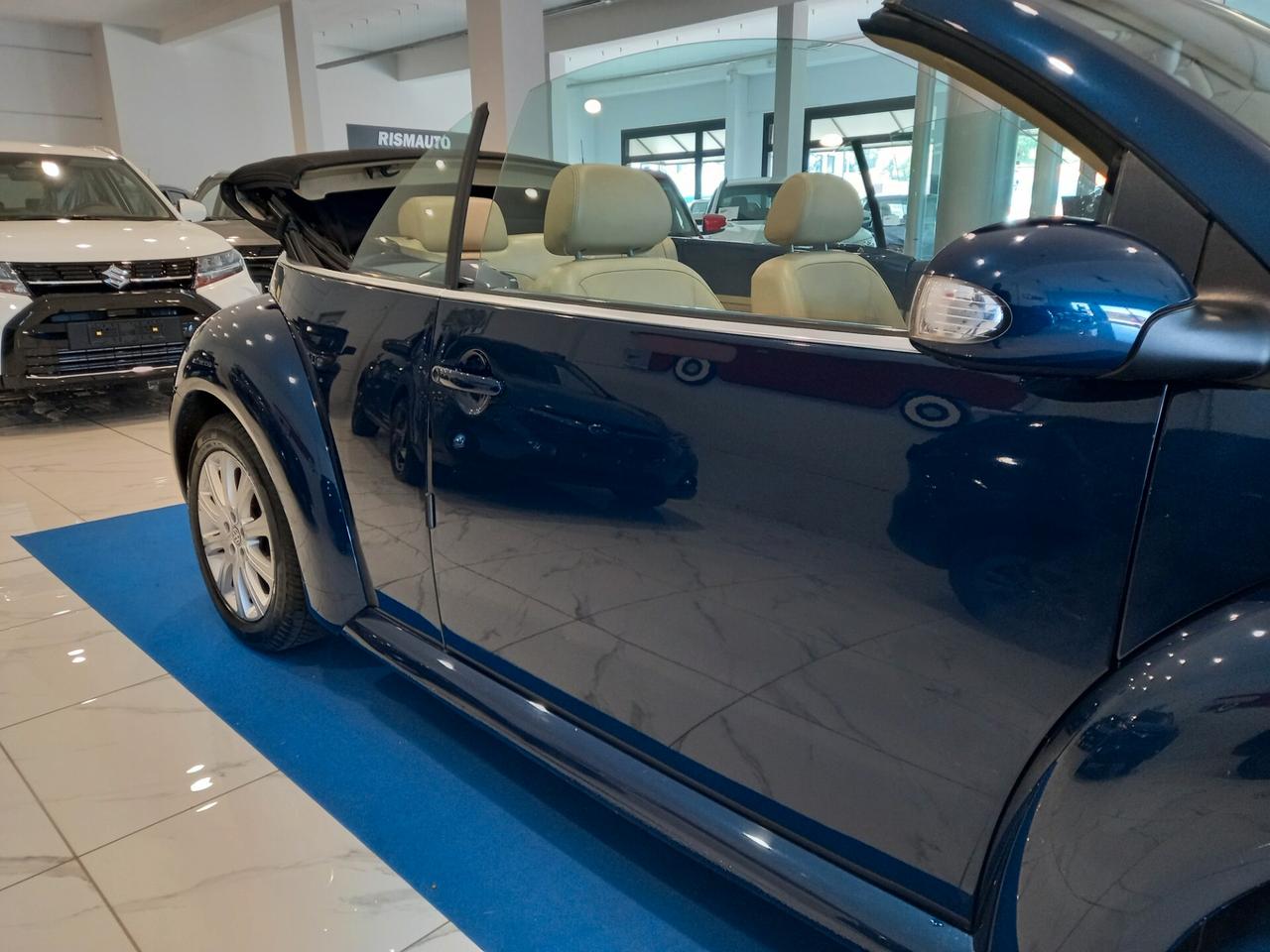 Volkswagen New Beetle 1.4 16V Cabrio