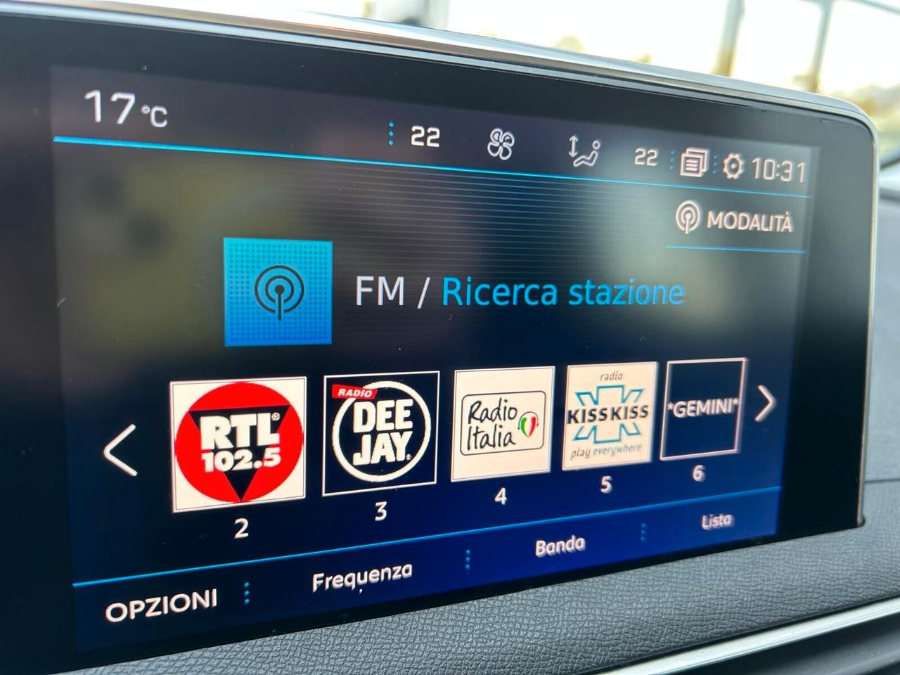 Peugeot 3008 BUSINESS BlueHDi 130 EAT8