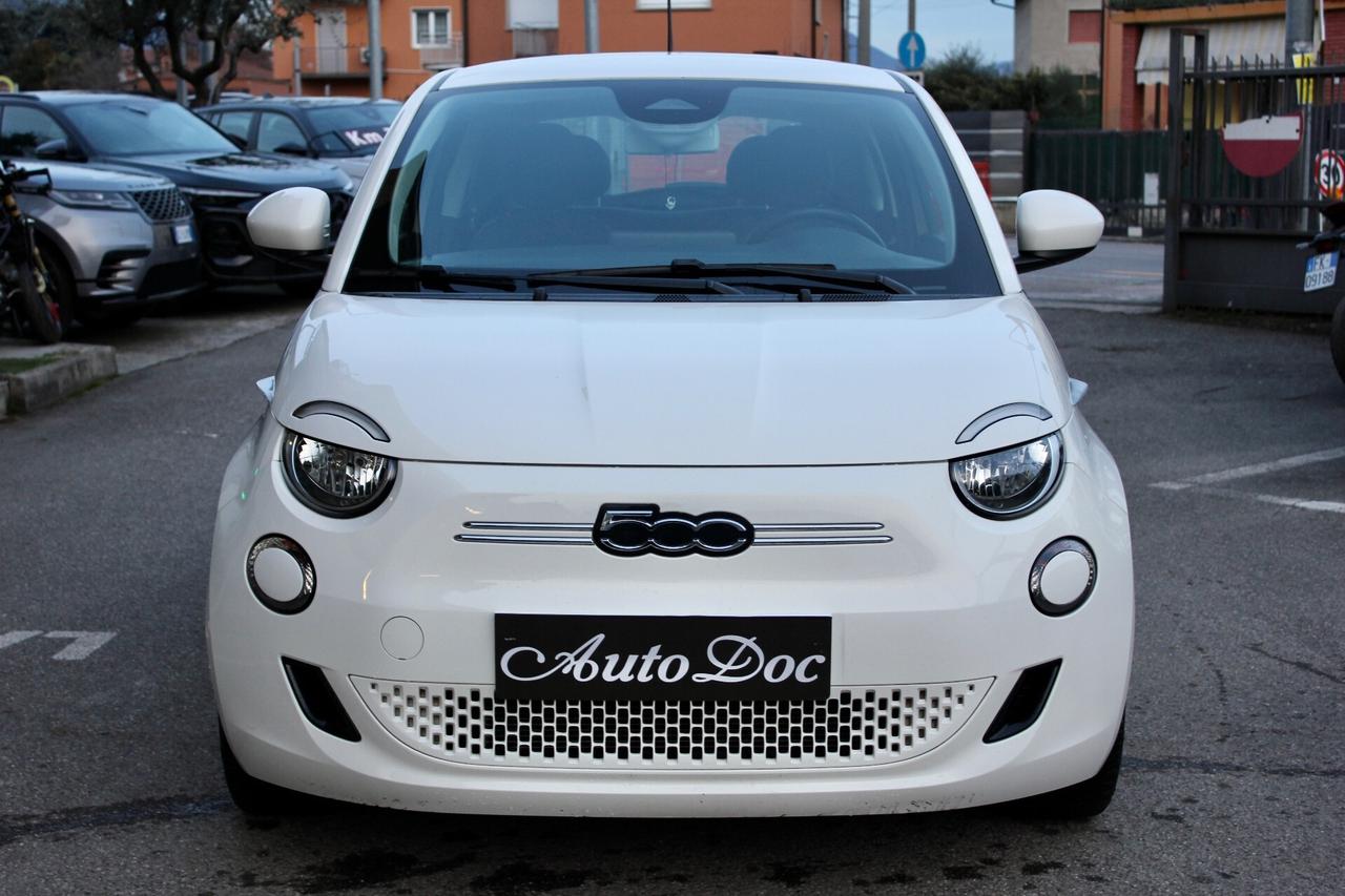 Fiat 500e Berlina 43 kWh Icon 3+1 SENSORI POST.