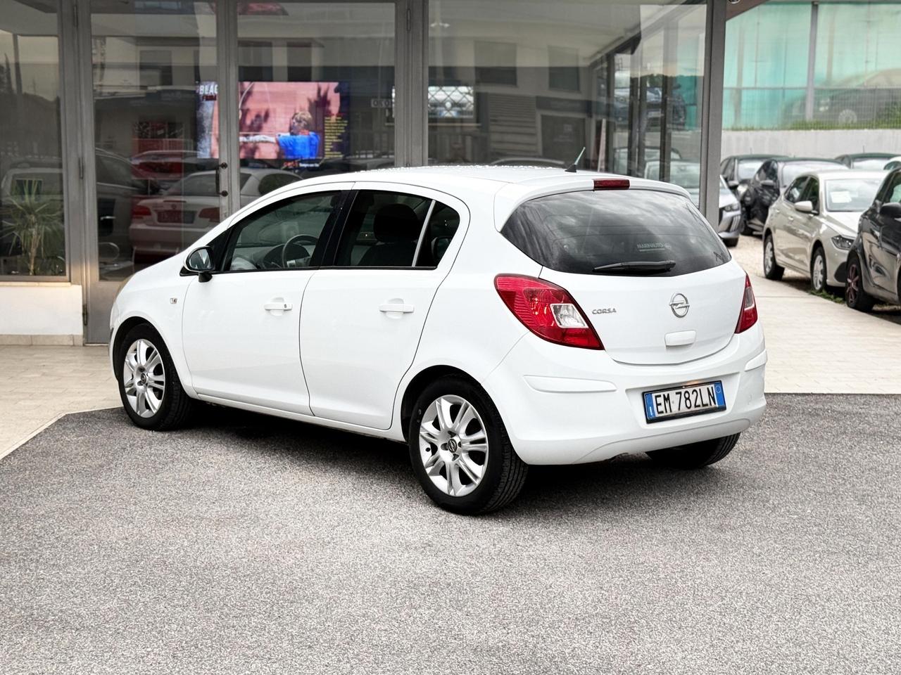 Opel Corsa 1.2 Benzina 85 CV E5 - 2012